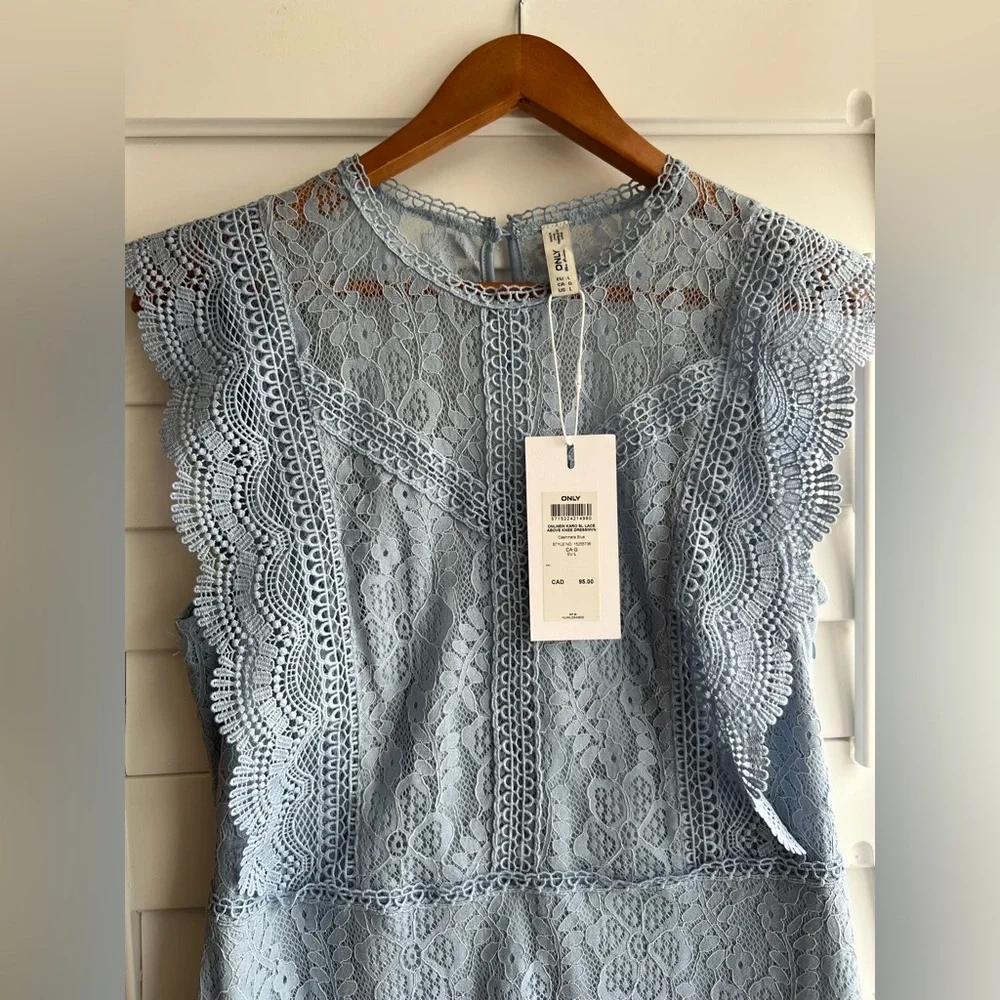 Blue lace dress size large NWT - Picture 2 of 8